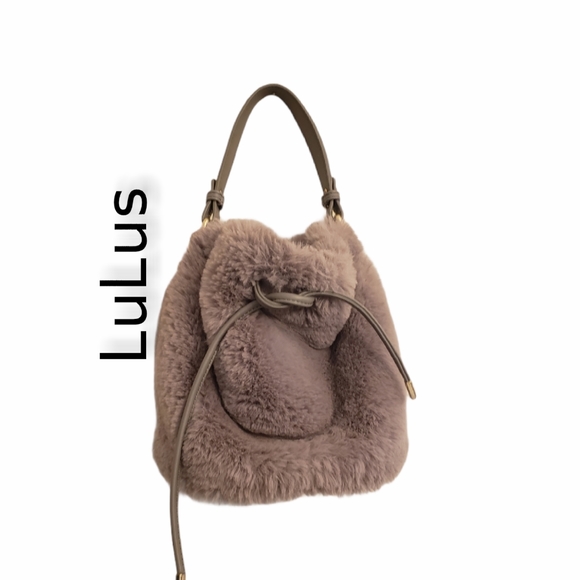 Lulus Handbags - Lulus Bucket Handbag